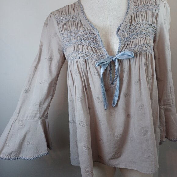 Odd Molly Top Gray Embroidered Boho Peasant Style Cotton Blouse Size Small - Picture 5 of 11